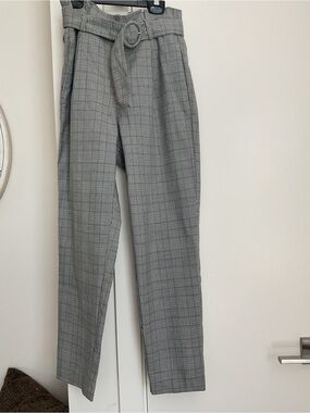 *Dynamite * Gray Glen Plaid High-Rise Paperbag Waist Pants with Belt